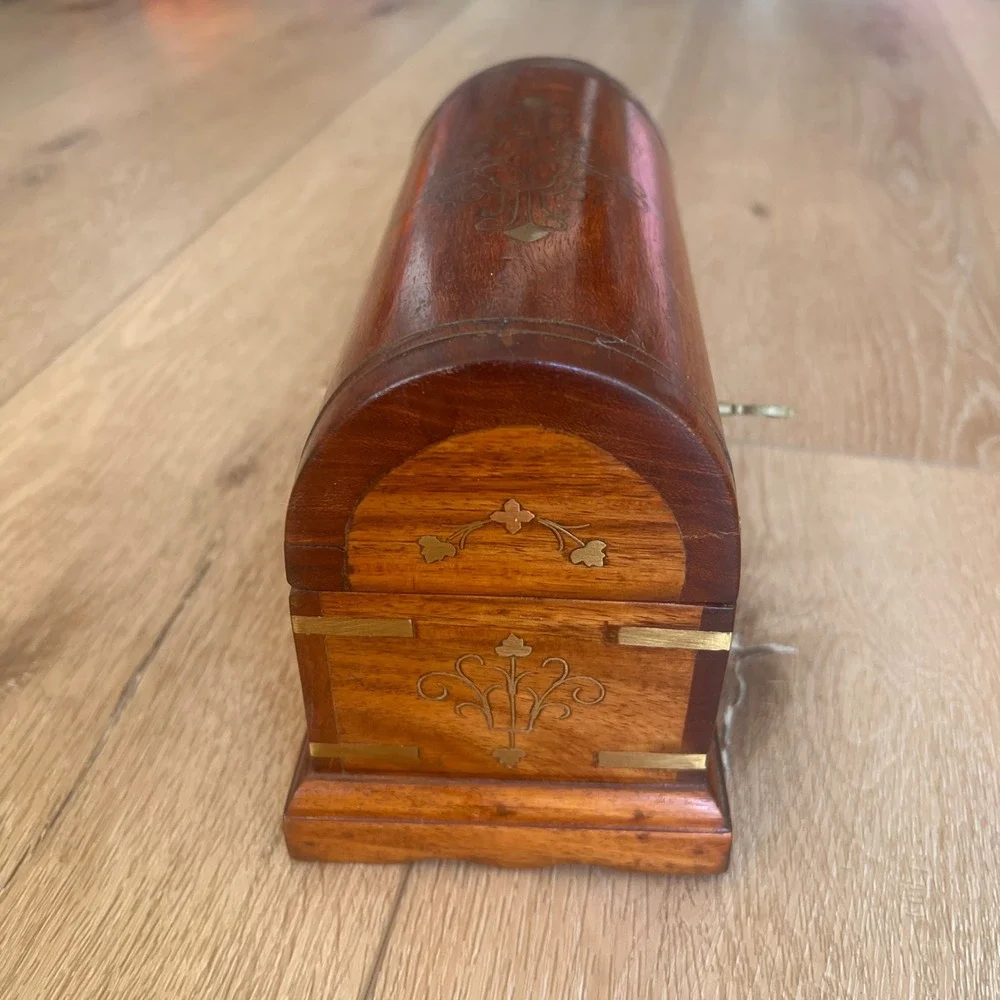 N/A handcrafted wooden
